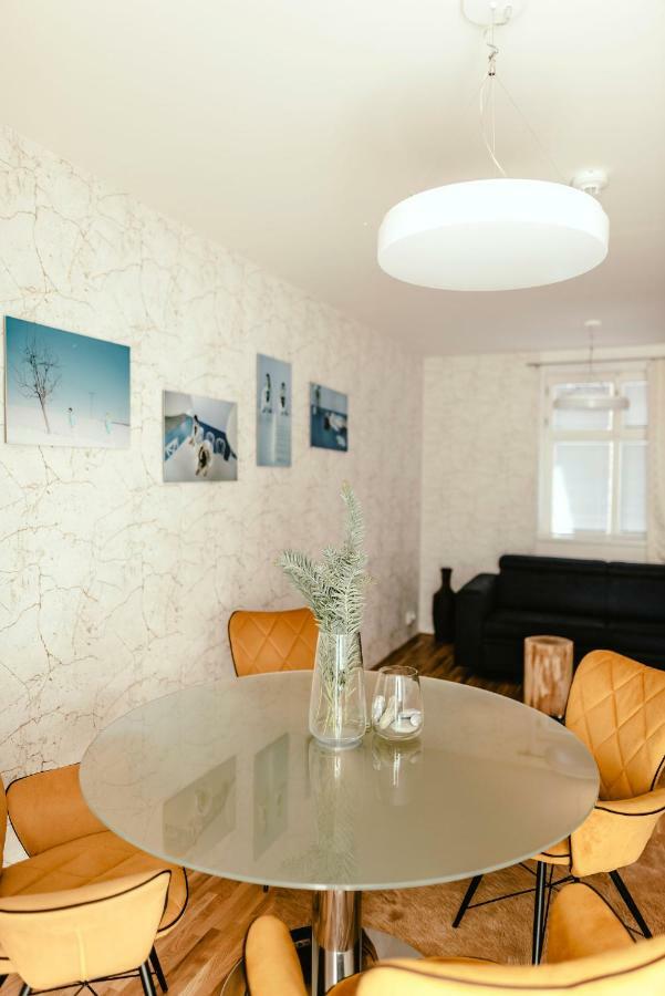Luxury Apartments Zelny Trh 4 Брно Экстерьер фото