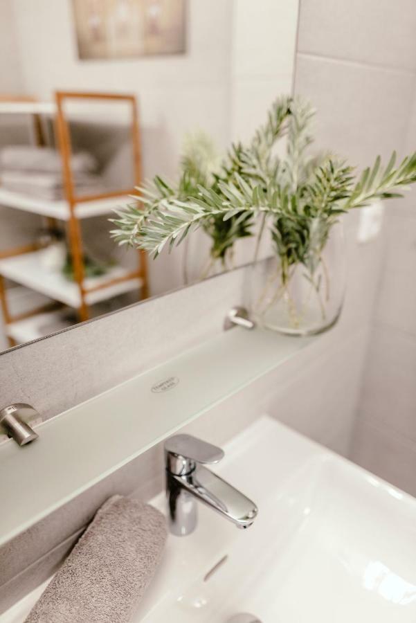 Luxury Apartments Zelny Trh 4 Брно Экстерьер фото